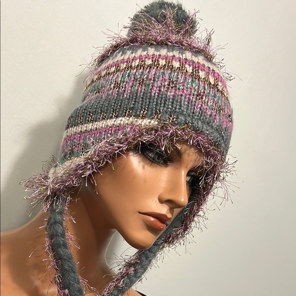 Stylish Gray and Pink Knit Pom-Pom Hat